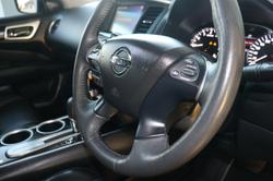 2016 Nissan
Pathfinder ST-L NO OPTION PACK