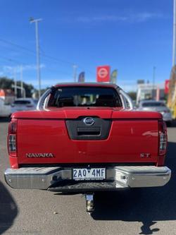 2013 Nissan
Navara ST