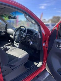 2013 Nissan
Navara ST