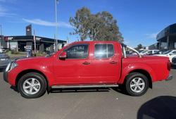 2013 Nissan
Navara ST