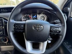 2024 Toyota
Hilux SR