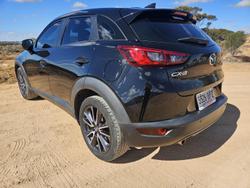 2017 Mazda
                CX-3 sTouring