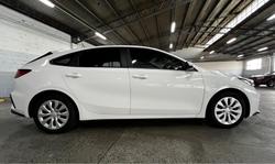 2021 Kia
                Cerato S