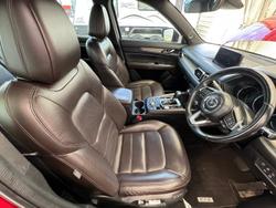 2020 Mazda
CX-5 Akera