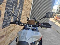 2025 TRIUMPH TIGER 900 RALLY PRO ROAD ASH GREY / INTENSE ORANGE