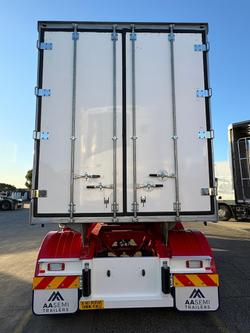 2016 Maxitrans St3 34 Pallet -18 Refrigerated B Double Double Stacker