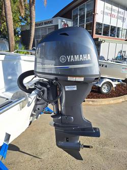 2025 QUINTREX 450 Fishabout