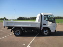 2024 Fuso Canter 615 615 city cab tipper White