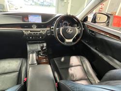 2014 Lexus ES 300h Sports Luxury AVV60R Onyx