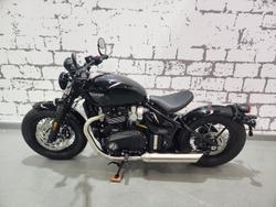 2025 Triumph Bonneville Bobber Bobber Black