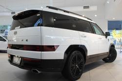 2025 Hyundai
Santa Fe Calligraphy