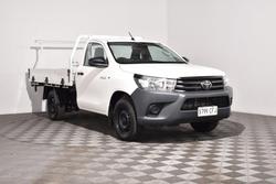 2020 Toyota
Hilux Workmate