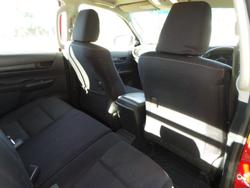 2016 Toyota
Hilux SR5
