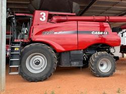 2016 CASE IH 8240 Red