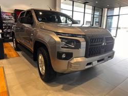 2024 Mitsubishi
Triton GLX+