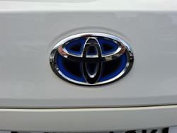 2022 Toyota
                Corolla Cross GXL