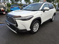 2022 Toyota
                Corolla Cross GXL
