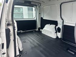 2024 Hyundai
                STARIA LOAD 