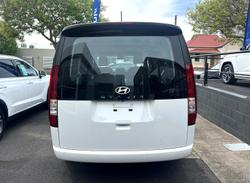 2024 Hyundai
                STARIA LOAD 