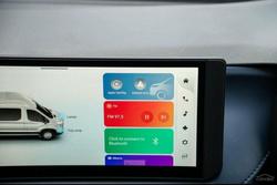 2025 LDV
Deliver 9