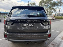 2024 Ford
Everest Ambiente
