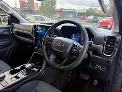 2024 Ford
Everest Ambiente