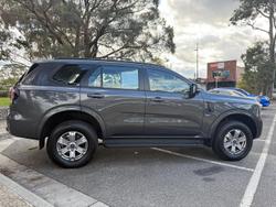 2024 Ford
Everest Ambiente