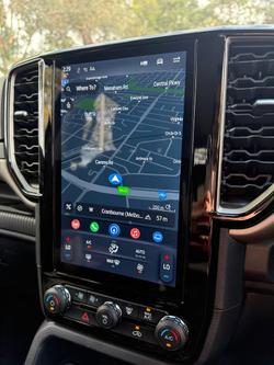 2024 Ford
Everest Ambiente