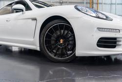 2014 Porsche
Panamera Diesel