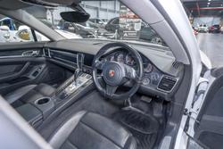 2014 Porsche
Panamera Diesel