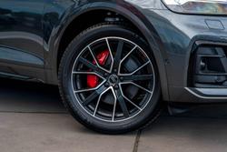 2024 Audi
                Q5 55 TFSI e S line