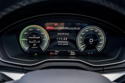 2024 Audi
                Q5 55 TFSI e S line