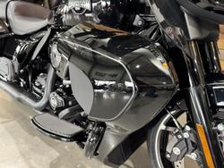 2025 Harley-Davidson Street Glide Ultra 117 (FLHXU) Touring Black