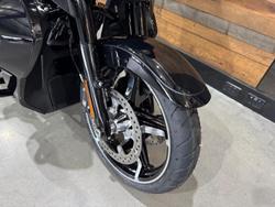 2025 Harley-Davidson Street Glide Ultra 117 (FLHXU) Touring Black