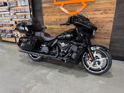 2025 Harley-Davidson Street Glide Ultra 117 (FLHXU) Touring Black