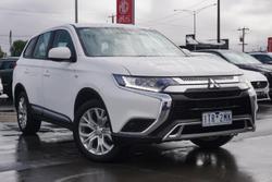 2021 Mitsubishi
Outlander ES