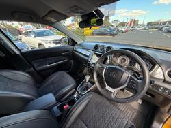 2024 Suzuki
Vitara Turbo