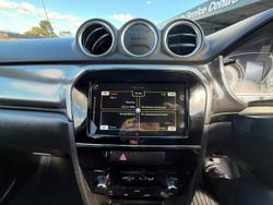 2024 Suzuki
Vitara Turbo
