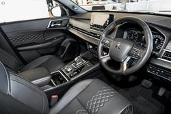 2024 Mitsubishi Outlander PHEV GSR