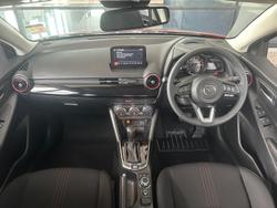 2024 Mazda
                2 G15 Evolve