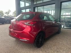 2024 Mazda
                2 G15 Evolve