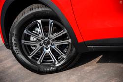 2025 Mahindra XUV700 AX7L