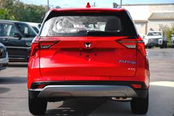 2025 Mahindra XUV700 AX7L