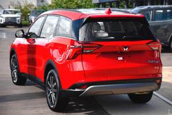 2025 Mahindra
XUV700 AX7L