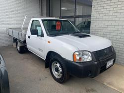 2012 Nissan
Navara DX