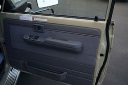 2025 Toyota
LC Military LC70 4.5L Dsl Single Cab Chassis 5MT GXL