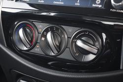 2024 Nissan Navara SL