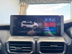 2025 LDV
D90 Executive