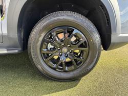 2025 LDV
D90 Executive