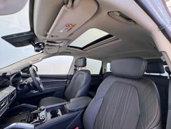 2025 LDV
D90 Executive